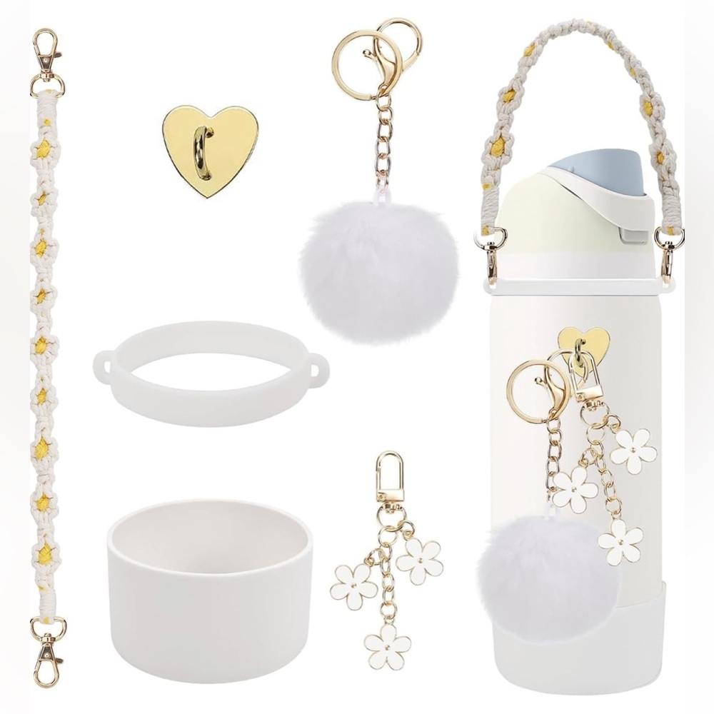 Tumbler accessories - White Floral Charm Strap and Pom Pom Keychain Set - NEW - Picture 5 of 8